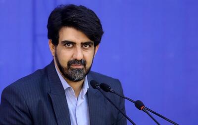 ورود دو رام قطار ساخت داخل به متروی تهران نماد خودکفایی و نوسازی ناوگان شهری/ رونمایی از دو رام قطار ساخت داخل در مترو تهران آغاز تحول در حمل‌ونقل عمومی