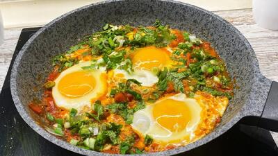  طرز تهیه شاکشوکا، صبحانه ای مقوی و ارزان که در ۵ دقیقه آماده میشه!