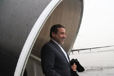 عراقچی وارد باکو شد