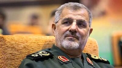  عکسی از فرمانده کل سپاه در جمع دانشجویان