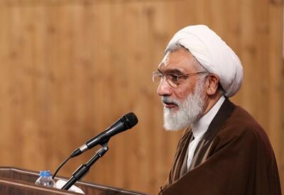 پورمحمدی در خصوص حواشی مراسمی که امروز در آن سخنرانی کرد: در پروندهٔ کرسنت شفاف‌ترین مسیر، گفت‌وگوی رو‌در‌روی طرفین است / هر طرفی که از گفت‌و‌گو اجتناب می‌کند، یعنی استدلالی برای ارائه ندارد؛ بنابراین بهتر است شعار ندهد