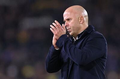 طوفان در رختکن لیورپول؛ حمایت از صلاح، فشار برای اخراج اسلوت