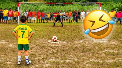 لحظات جذاب و شیرین کودکان در مستطیل سبز