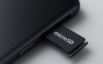آیا اسلات کارت microSD به گوشی های هوشمند بازمی‌گردد؟