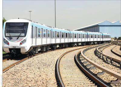 قطار امید و افتخار/ ورود ۲قطار ملی به متروی تهران