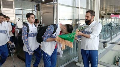 کاروان جوانان عازم امارات شد