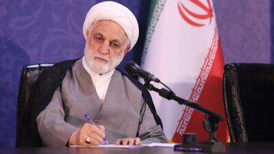 فساد را باید با روش علمی و هزینه کمتر مهار کرد