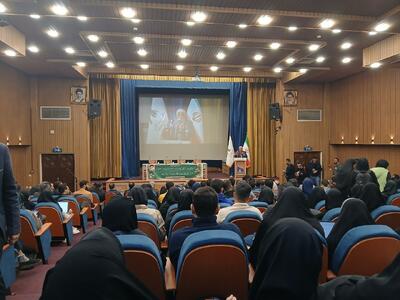 رئیس دانشگاه تربیت مدرس: دانشجو باید برای جامعه نسخه بنویسد