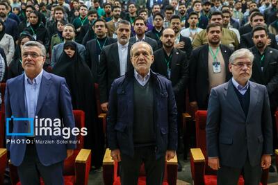 پزشکیان: درمورد مشکلات امروز کشور همه مقصریم/ ضرورت شفافیت و پاسخگویی به مردم