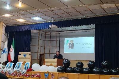  استاندار اردبیل: دانشجو باید مسئولیت‌پذیر و مطالبه‌گر باشد