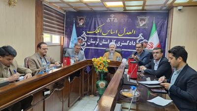  رئیس کل دادگستری لرستان: حمایت از زنان و کودکان بی‌سرپرست محور اصلی طرح گلریزان اجتماعی است