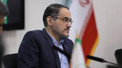  نگاهداری: برای حکمرانی مردمی واقعی باید به دنبال فرماندهی معنا باشیم