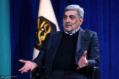  حناچی: اتفاقات خیبر و والفجر ۸ در آموزش‌های کلاسیک نظامی وجود ندارد/ اروند یکی از وحشی‌ترین رودخانه‌های جهان است/ مشکلات فراوان فاو و آغاز ساخت پل بعثت؛ ماجرایی که حناچی همیشه به دانشجویان یادآوری می کند!