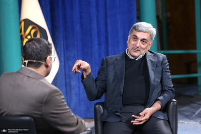  حناچی: واکنش سریع ایران بعد از حمله اسرائیل بدون نقش رهبری ممکن نبود/ ما فقط با اسرائیل نمی‌جنگیدیم؛ ناتو و برخی کشورهای منطقه هم در میدان بودند