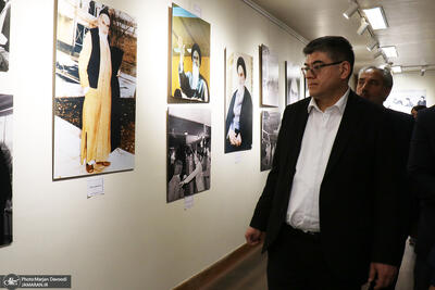 بازدید سفیر ازبکستان در ایران از بیت تاریخی امام در خمین