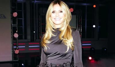 هایدی کلوم؛ زنی که طلا شد | مجری مشهور مراسم قرعه‌کشی جام جهانی کیست؟