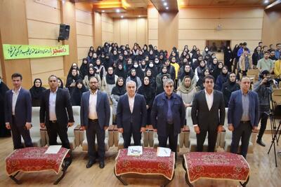  استاندار سنان در جمع دانشجویان استان