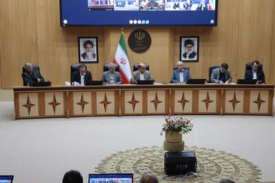  استاندار گیلان:از راه‌اندازی واحد مرغداری، گلخانه، صنایع تبدیلی در گیلان حمایت می‌شود