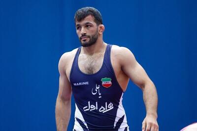 قهرمان جهان گوش به فرمان سرمربی استقلال 