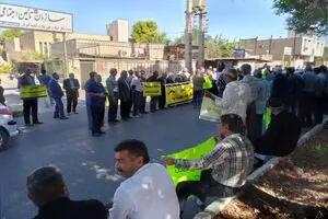  تجمع بازنشستگان کارگری در برخی شهرها - کلبه سرگرمی