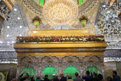 عکس/ گل‌آرایی ضریح نورانی سیدالشهدا برای ولادت مادر سادات