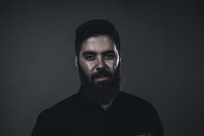 وضعیت «زندگی مطبوعاتی آقای اسراری» نامشخص است؛ اختلاف با تالار حافظ!