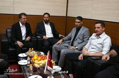 قول باشگاه پرسپولیس به اوسمار برای نقل و انتقالات - پارس فوتبال