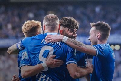 والی تماشایی لژیونر ایرانی برای فرار از شکست/ علی قلی‌زاده با سوپرگل فرشته نجات لخ‌پوزنان ۱۰نفره +ویدیو - پارس فوتبال