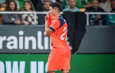 شادی رونی بردغجی به سبک انیمه محبوب پس از اولین گل برای بارسلونا / عکس - پارس فوتبال