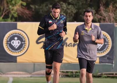 محمدرضا اخباری دروازه‌ بان سپاهان زیر تیغ جراحی خواهد رفت