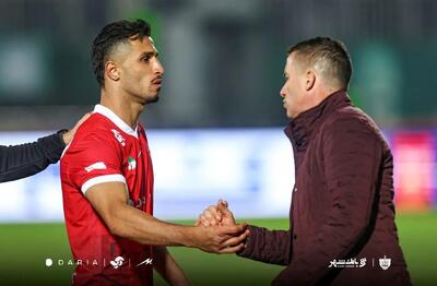 آقای گل پرسپولیس چگونه در دربی مهار شد؟ - پارس فوتبال