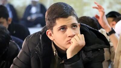 تصاویر دیدنی از حضور طلبه‌های کم سن و سال در کلاس اخلاق آیت‌الله صدیقی