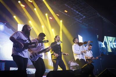 رکوردشکنی اجراهای پاپ در آذر ۱۴۰۴