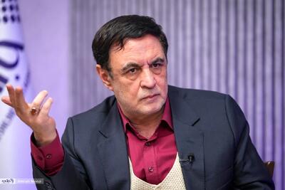 برخی منتقدان دولت نه‌تنها از رهبری بلکه از نظام هم عبور کرده‌اند