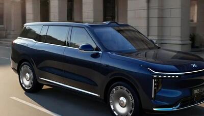 خودروی لاکچری در راه ایران / ایران خودرو در تدارک واردات شاسی بلند مدرن