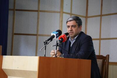  استاندار اردبیل در فضای سرد مراسم روز دانشجو: تربیت نسل مسؤولیت پذیر؛ رسالت مهم دانشگاه‌ها
