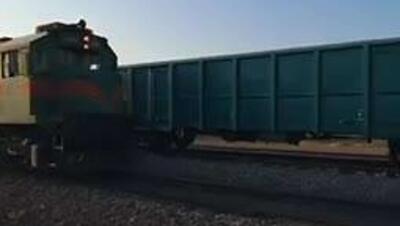  عملیات ریل‌گذاری پروژه دوخطه‌سازی راه‌آهن قزوین–زنجان پس از سال‌ها انتظار به پایان رسید