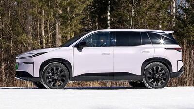 BZ3X؛ شاسی‌بلندی برقی تویوتا که بیشتر از آن‌که آینده باشد، یک آزمون پرریسک است