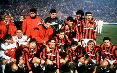 قهرمانی میلان در سوپرجام اروپا با برتری مقابل بارسلونا در سال 1989