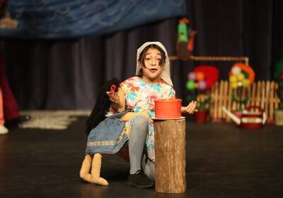 تئاتر؛  آموزگار مهربان کودکان - تسنیم