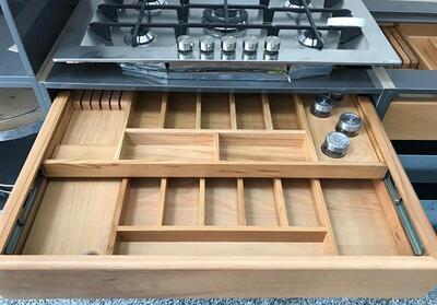 اکسسوری کابینت، جاقاشقی و جاقاشق‌چنگالی؛ کلید نظم و زیبایی در آشپزخانه‌های مدرن - تسنیم