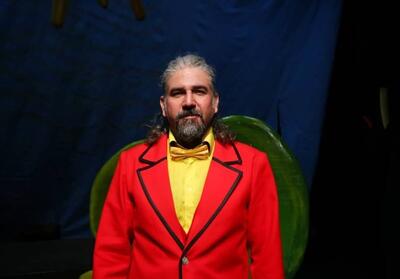 نمایش (لافکادیو) بحران هویت نسل امروز را به تصویر می‌کشد - تسنیم