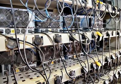 کشف 96 دستگاه ماینر استخراج ارز دیجیتال در شهرستان قشم - تسنیم