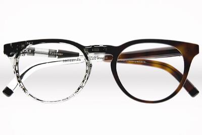  ساخت اولین عینک اتوفوکوس با فناوری کریستال مایع