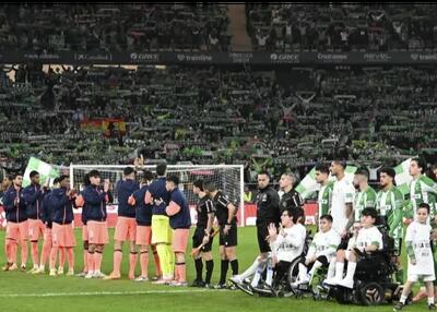 هوادار بارسا به خاطر برد تیمش کتک خورد!