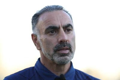 فکری: زمان برگردد شاید به استقلال نروم