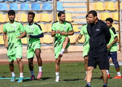 مهاجم گل‌گهر به شایعات پایان داد