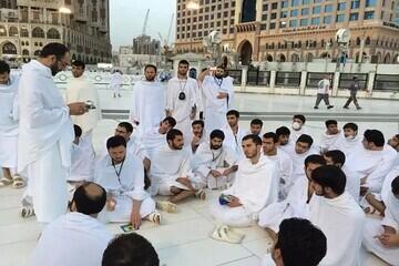 دانشجویان عمره گذار هم مراسم روز دانشجو گرفتند