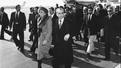  پیش‌بینی رمال اسپانیایی درباره سرنوشت محمدرضاشاه