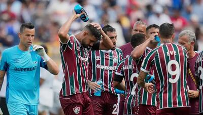 قانون جدید فیفا در جام جهانی ۲۰۲۶؛ توقف اجباری ۳ دقیقه‌ای بازی‌ها برای نوشیدن آب در هر نیمه